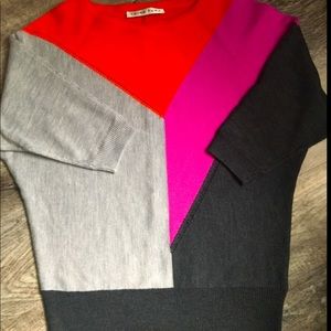 Trina Turk 100% Merino Wool Color Block Crewneck 3/4 inch Sleeve Sweater Size XS
